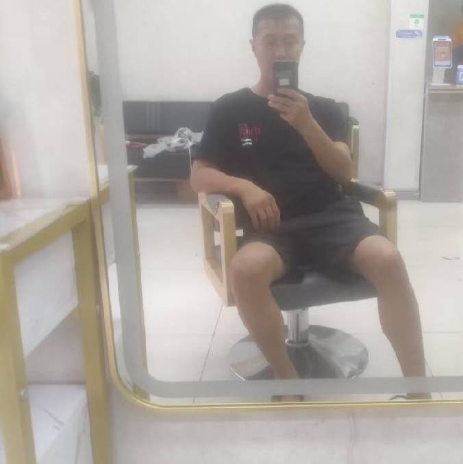 闫杰的第一张照片--太原相亲服务中心