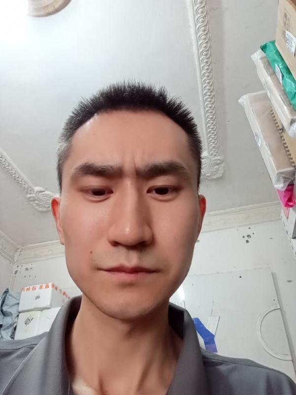 西门吹雪的第一张照片--太原相亲服务中心