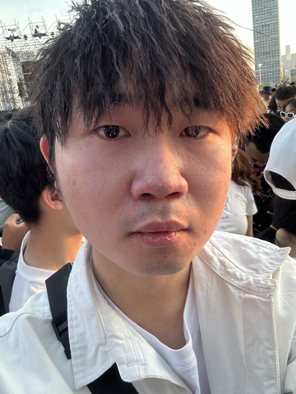 会修电脑的小杨的第一张照片--太原相亲服务中心