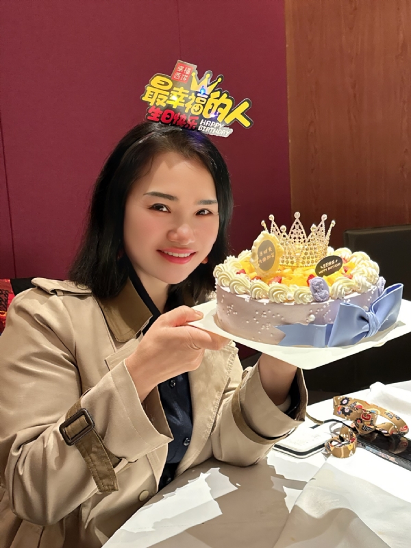 Apple的第一张照片--太原相亲服务中心