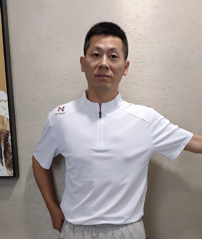 红旗下长大的第一张照片--太原相亲服务中心