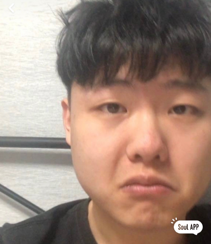 方方正正的第一张照片--太原相亲服务中心