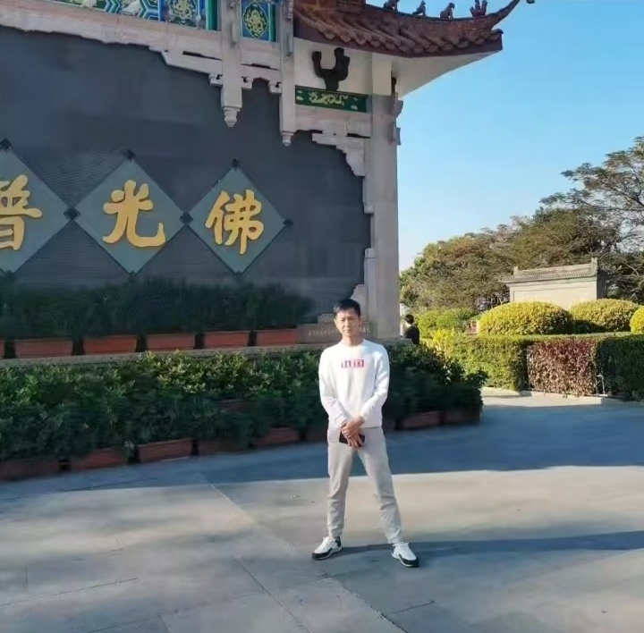 星艺的第一张照片--太原相亲服务中心