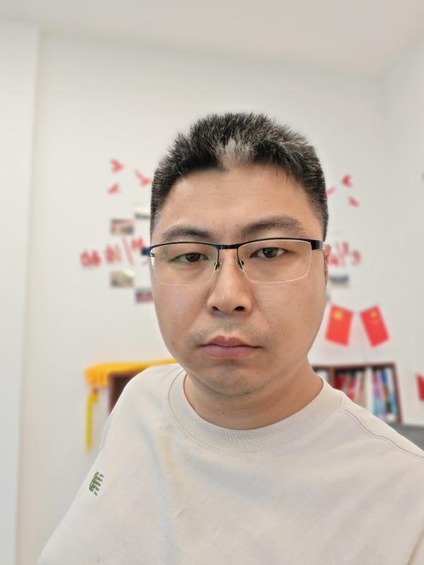 苦海寻舟的第一张照片--太原相亲服务中心